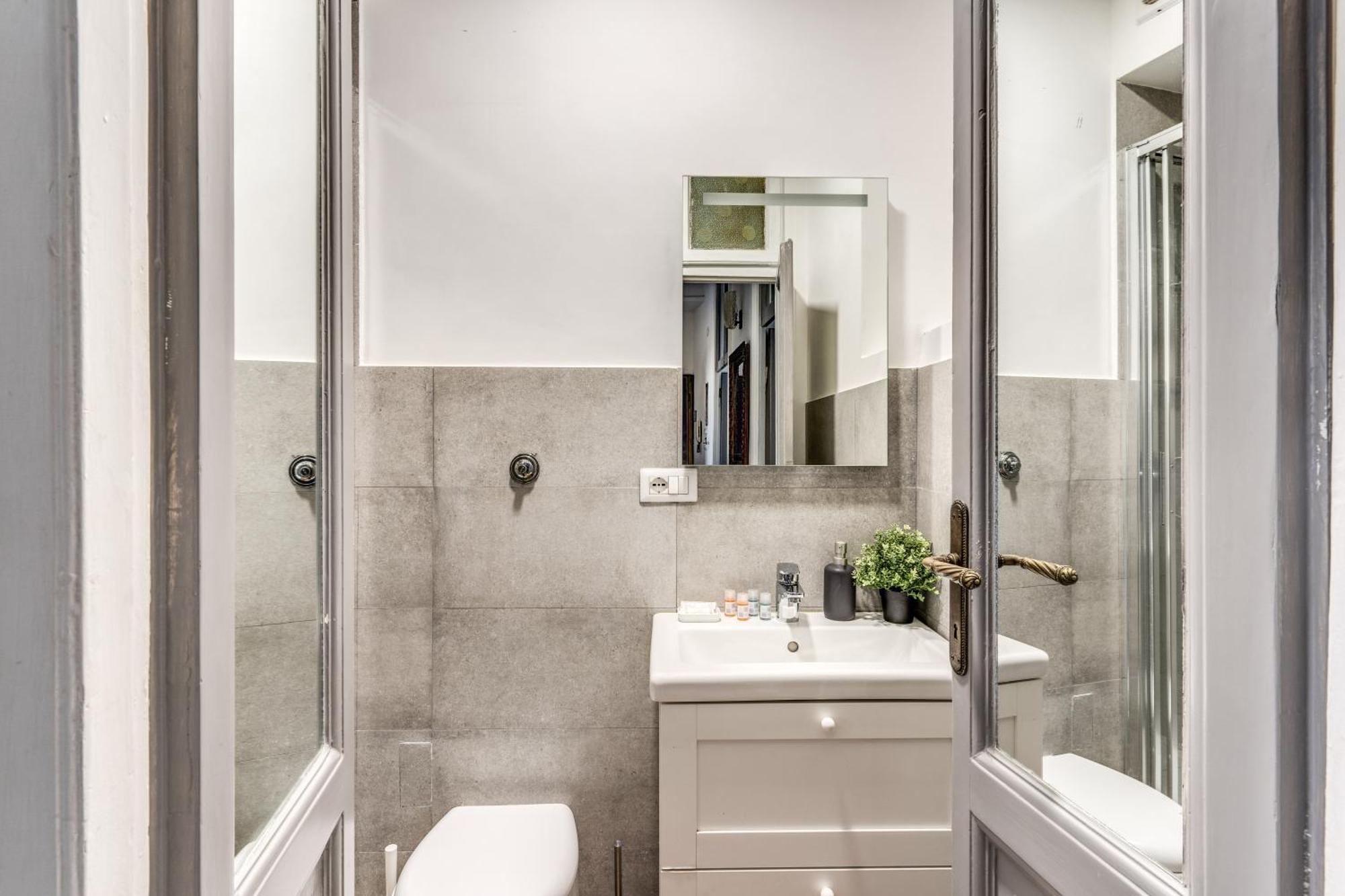 Lovely Renovated Flat By Vatican Roma Ngoại thất bức ảnh