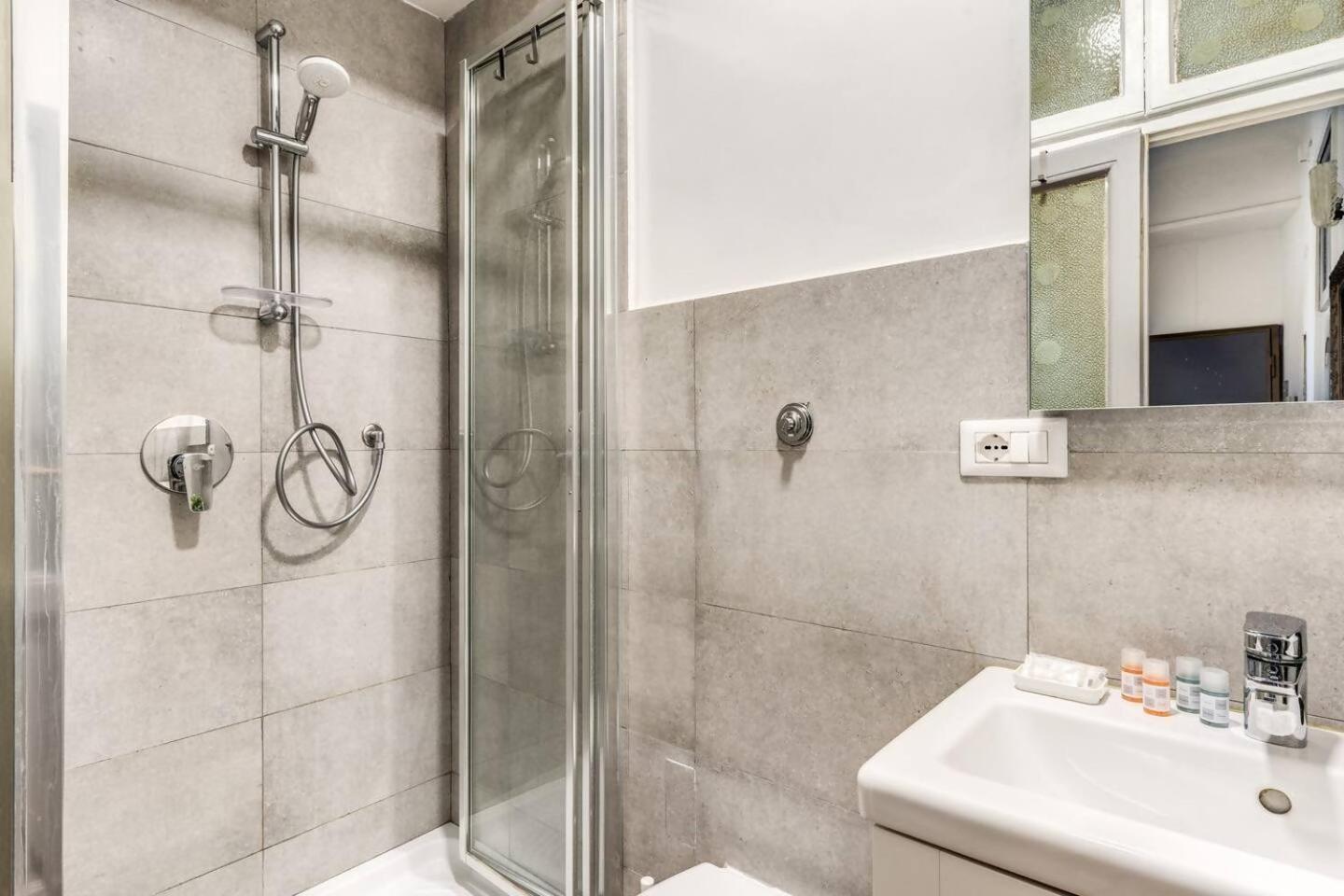 Lovely Renovated Flat By Vatican Roma Ngoại thất bức ảnh